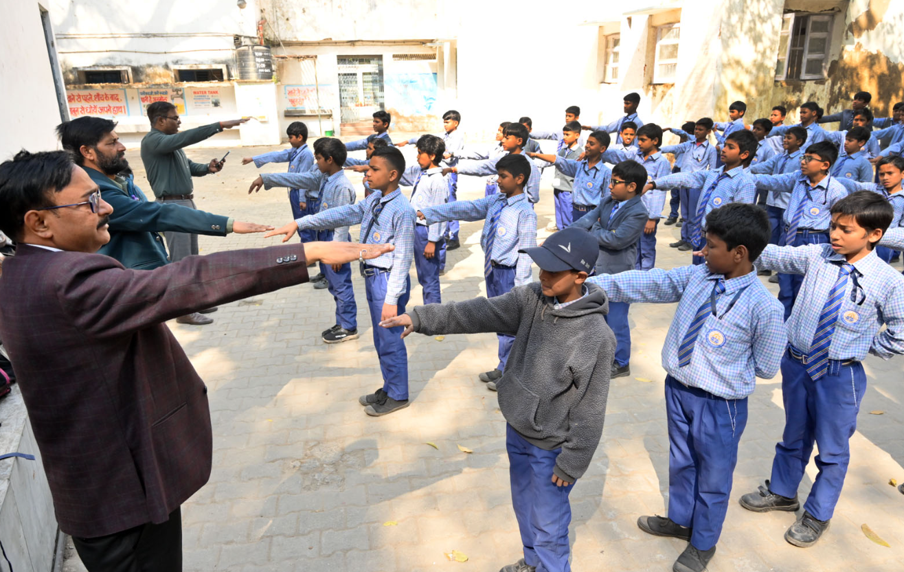 तीन लाख से अधिक लोगों ने ली अपनी मर्जी से एंटीबायोटिक न खाने की शपथ, \\\'एएमआर पर प्रहार\\\' अभियान का समापन
